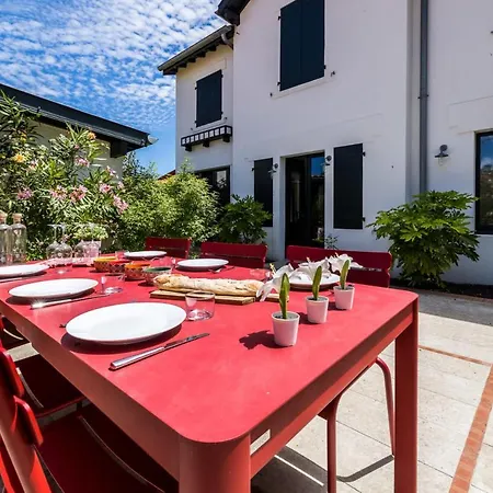 Leonie Keyweek Close To The Lighthouse And Biarritz's Golf Course * Biarritz