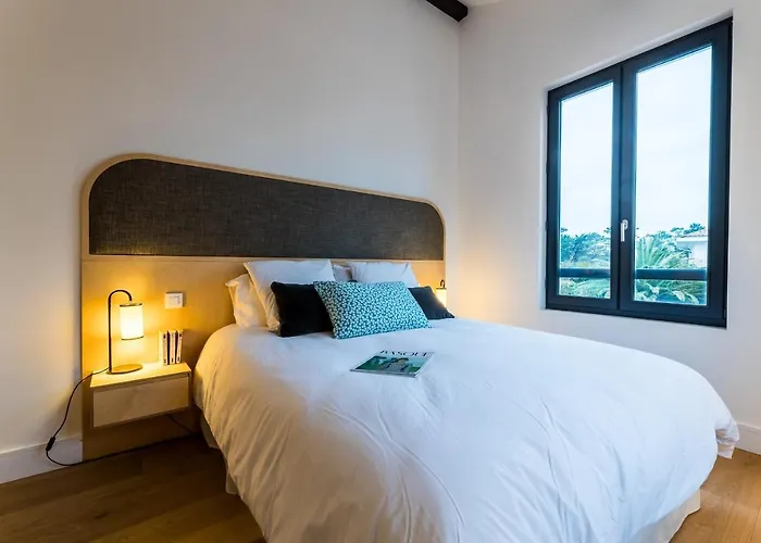 Villa Leonie Keyweek Close To The Lighthouse And Biarritz's Golf Course *