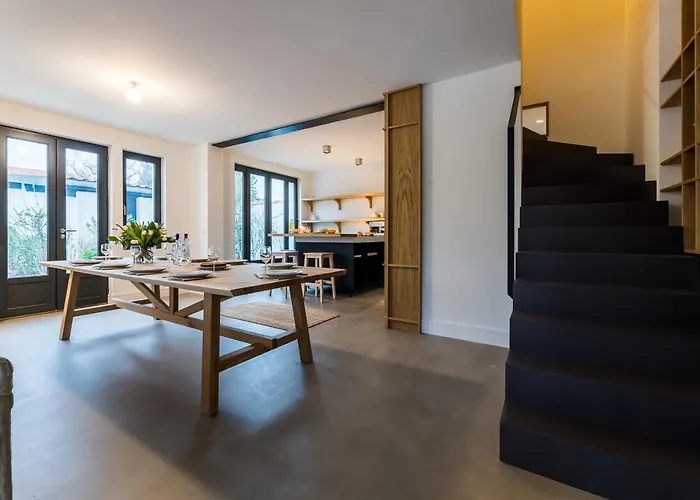 Leonie Keyweek Close To The Lighthouse And Biarritz's Golf Course Biarritz